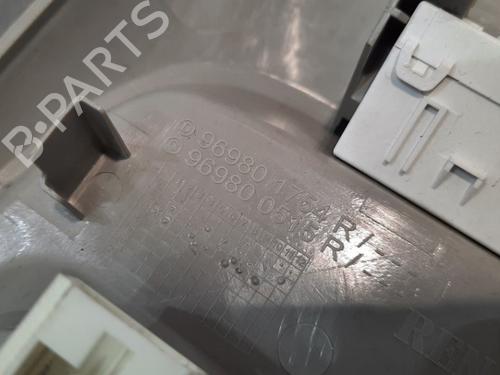 Interior roof light RENAULT CLIO IV (BH_) 0.9 TCe 90 (BHNF, BHMA, BHMH, BHJK, BHJR) | BP10901323I8