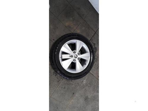 Felg Felg SKODA OCTAVIA III Combi (5E5, 5E6) 1.6 TDI (105 hp) 32820725 32820725