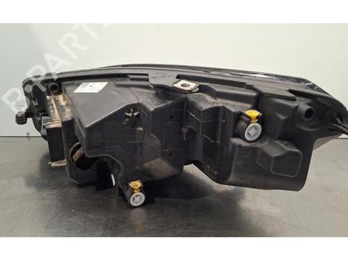 Right headlight JAGUAR E-PACE (X540) 2.0 D150 AWD | BP32158818C29 