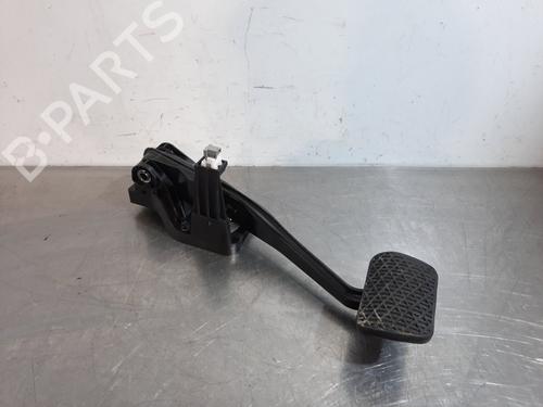 Used Break pedal MERCEDES-BENZ CLA Coupe (C117) CLA 200 (117.343) (156 hp) 15036545
