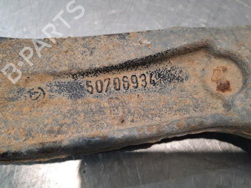 Right front suspension arm PEUGEOT BOXER Van 3.0 HDi 160 | BP15031755M13 