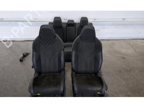 Used Seats set PEUGEOT 308 III (FB_, FH_, FP_, F3_, FM_) e-308 (FMZKWZ) (156 hp) 28593269