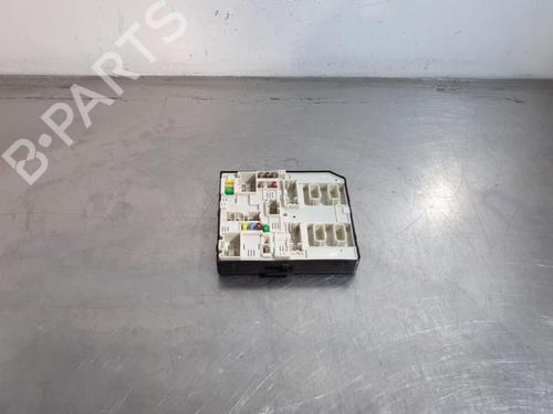 Used Fuse box RENAULT MASTER III Van (FV) 2.3 dCi 135 FWD (FV0N, FV08, FV06, FV00, FV1S) (136 hp) 33132030