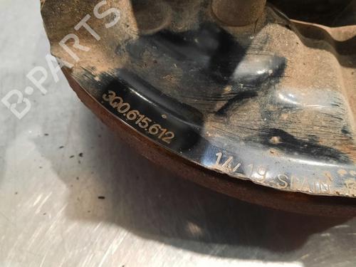 Right rear steering knuckle VW TOURAN (5T1) 1.6 TDI | BP15032430M28 