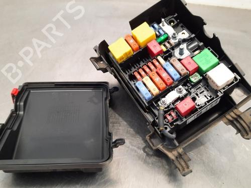 Fuse box OPEL GRANDLAND / GRANDLAND X (A18, P1UO) 1.2 (75) | BP15789877E1 
