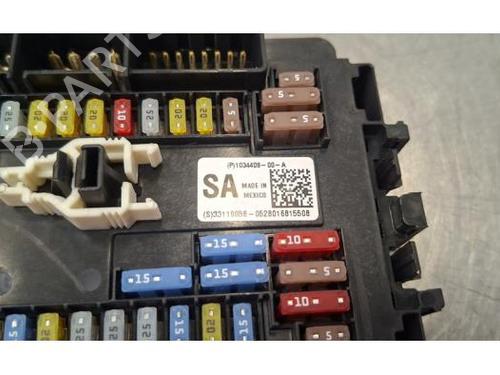 Fuse box TESLA MODEL S (5YJS) 100D AWD | BP40289368E1 - Image 3