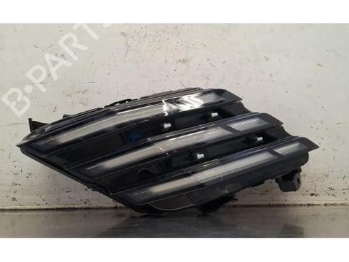 Used Left daytime light Left daytime light 39235035 39235035