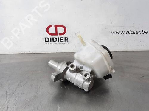 Used Brake master cylinder BMW 3 (F30, F80) 318 i (136 hp) 10884552
