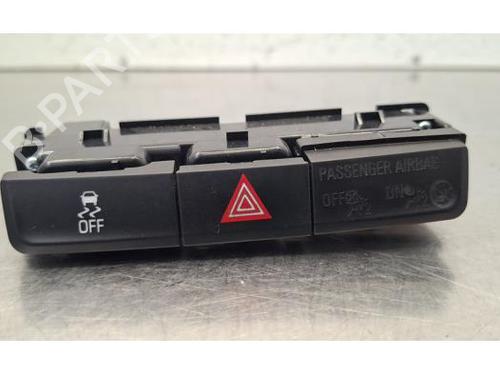 Used Warning switch Warning switch OPEL MOKKA / MOKKA X (J13) 1.7 CDTI 4x4 (_76) (131 hp) 40240739 40240739