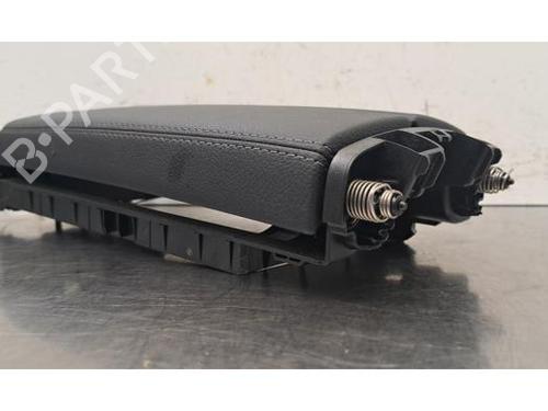 Bracciolo centrale Bracciolo centrale MERCEDES-BENZ A-CLASS (W177) A 180 Mild-Hybrid (177.084) (136 hp) 36680629 36680629