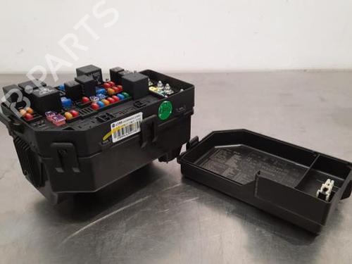 Used Fuse box MG MG ZS SUV EV (CSA7001) (143 hp) 23590907
