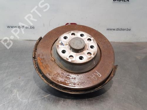 Used Right rear steering knuckle AUDI Q3 Sportback (F3N) 35 TDI (150 hp) 10893416