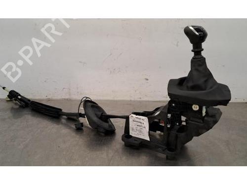 Gear lever PEUGEOT 208 II (UB_, UP_, UW_, UJ_) 1.5 BlueHDI 100 | BP24459317M90 