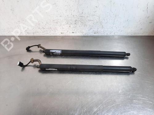 Used Tailgate lift support BMW X2 (F39) sDrive 18 i (136 hp) 30381787