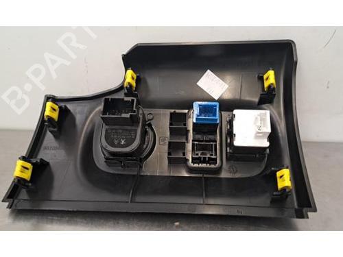 Mirror switch CITROËN C3 III (SX) 1.5 BlueHDi 100 (SXYHYP, SXYHTU) | BP30054014I25 