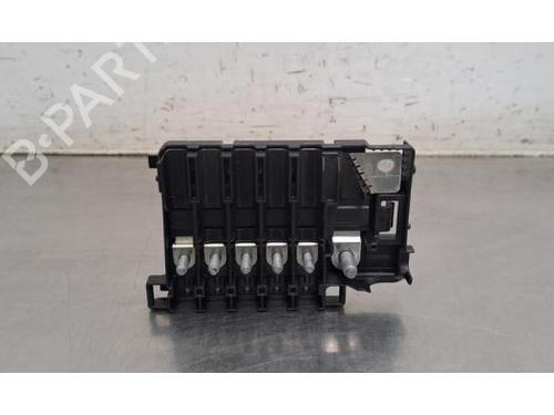fuse-box-audi-q4-e-tron-suv-f4b-2020-35777866 main image