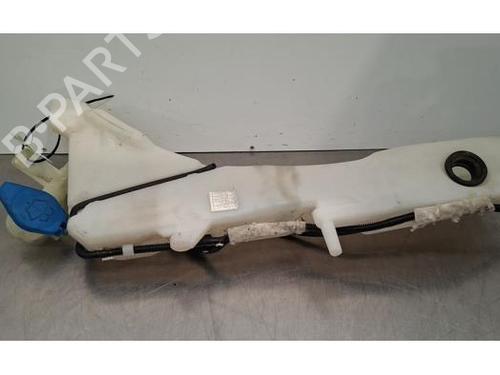 Used Windscreen washer tank PEUGEOT 308 III (FB_, FH_, FP_, F3_, FM_) PureTech 130 (FPHNSL, FPHNST) (131 hp) 31241680