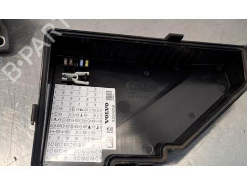 Fuse box VOLVO XC60 II (246) T5 AWD | BP30046816E1 