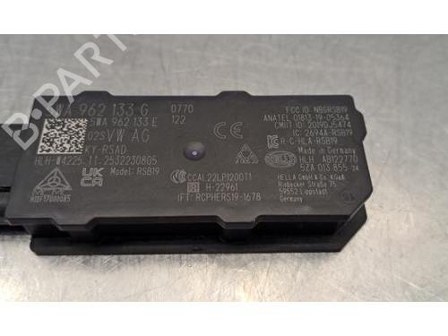 Used Antenna/Base Antenna/Base 39230698 39230698