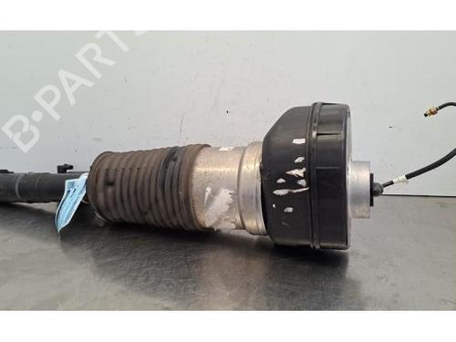 Højre fortil støddæmper Højre fortil støddæmper LAND ROVER RANGE ROVER V (L460) D300 MHEV AWD (300 hp) 36508679 36508679