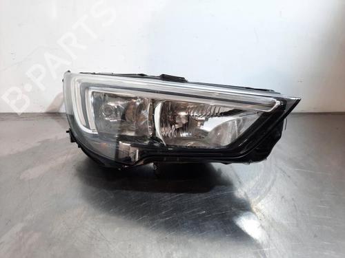 Højre forlygte OPEL CROSSLAND X / CROSSLAND (P17, P2QO) 1.2 (75) (110 hp) 33167661