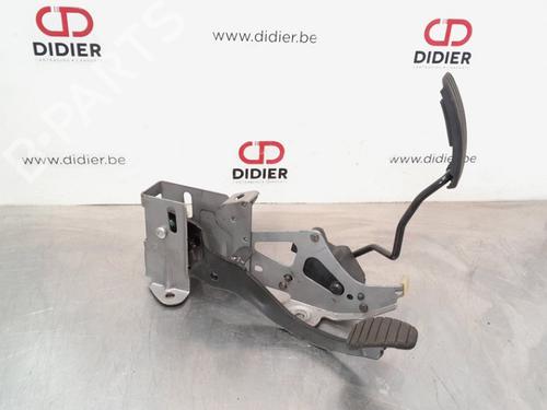 Pedal RENAULT KANGOO Express (FW0/1_) 1.5 dCi 90 (FW0G, FW05, FW08, FW11) (90 hp) 10893242