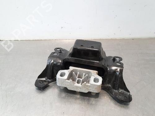 Used Engine mount VW PASSAT B8 (3G2, CB2) 1.6 TDI (120 hp) 15033728