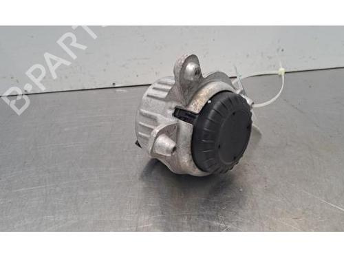 Used Engine mount Engine mount MERCEDES-BENZ C-CLASS T-Model (S205) C 180 d (205.200) (122 hp) 36680766 36680766