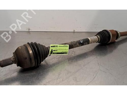 Used Right front driveshaft OPEL VIVARO C Van (K0) 1.5 (120 hp) 31818722