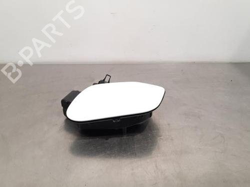 Używane Klapa wlewu paliwa PEUGEOT 208 II (UB_, UP_, UW_, UJ_) 1.5 BlueHDI 100 (102 hp) 23582746