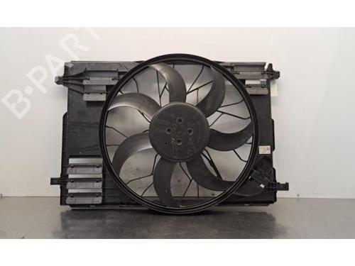Used Radiator fan Radiator fan 37038221 37038221