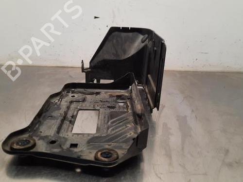 Used Support MERCEDES-BENZ GLA-CLASS (X156) GLA 200 CDI / d (156.908) (136 hp) 23587173