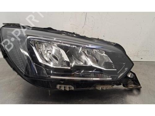Used Right headlight Right headlight PEUGEOT 208 II (UB_, UP_, UW_, UJ_) 1.2 PureTech 75 (75 hp) 40065735 40065735
