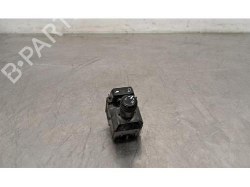 Used Mirror switch TOYOTA HILUX VIII Pickup (_N1_) 2.8 TD 4WD (GUN126) (204 hp) 24231217