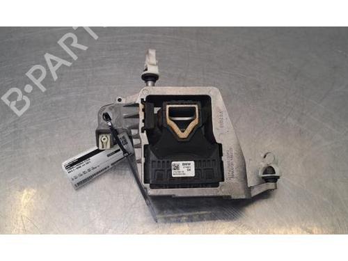 Used Gearbox mount Gearbox mount 37454075 37454075