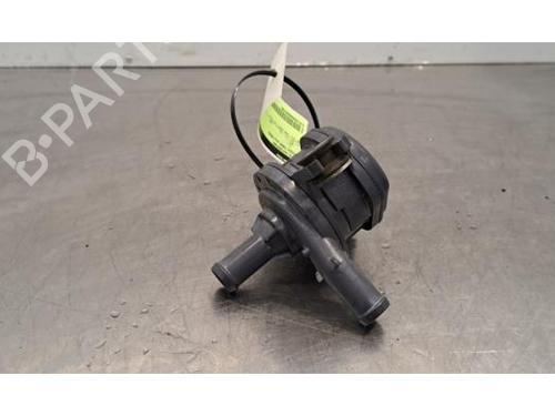 Pompa acqua ausiliaria TOYOTA YARIS (_P21_, _PA1_, _PH1_) 1.5 Hybrid (MXPH10, MXPH11) (116 hp) 30806822
