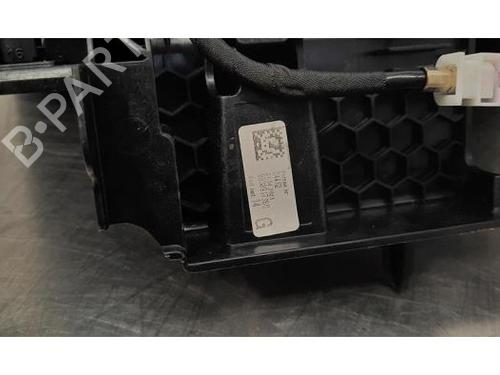 Display monitor PEUGEOT 3008 II SUV (MC_, MR_, MJ_, M4_) 1.2 Hybrid 136 (MRHPYE) | BP25254697C48 