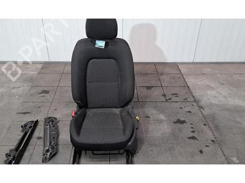 Sæde venstre fortil Sæde venstre fortil MERCEDES-BENZ CITAN Box Body/MPV (W420) 1.5 110 CDI (420.623, 420.625) (95 hp) 33892786 33892786