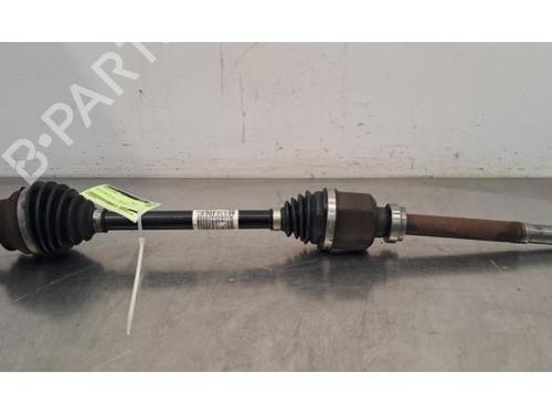 Used Right front driveshaft CITROËN C3 III (SX) 1.5 BlueHDi 100 (SXYHYP, SXYHTU) (102 hp) 30053889
