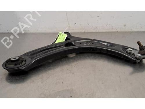 Used Right front suspension arm SKODA KAROQ (NU7, ND7) 1.5 TSI (150 hp) 29524265