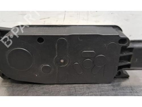electronic-module-dacia-duster-pym_-pyn_-2023-36366449 main image