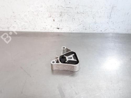 Gearbox mount MERCEDES-BENZ CLA Coupe (C117) CLA 180 (117.342) | BP24102210M88 