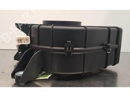 Heater blower motor KIA CEED Sportswagon (CD) 1.6 GDI Hybrid | BP31633717M62