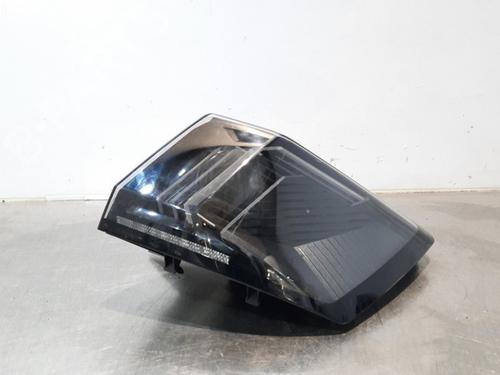 Used Right taillight PEUGEOT 3008 II SUV (MC_, MR_, MJ_, M4_) 1.5 BlueHDi 130 (131 hp) 15031687