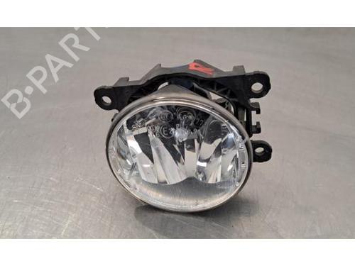 faro-antinebbia-anteriore-destri-dacia-duster-hm_-2017-32739761 main image