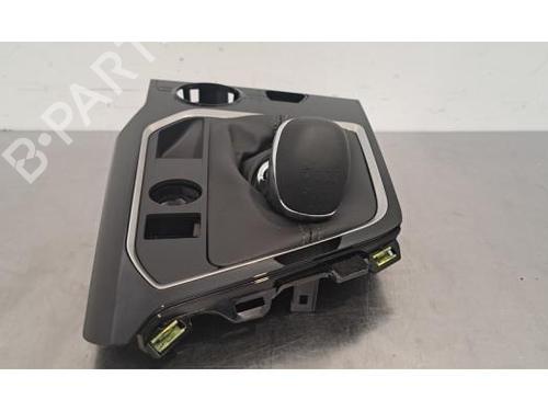 Used Gear lever PEUGEOT 3008 II SUV (MC_, MR_, MJ_, M4_) 1.5 BlueHDi 130 (131 hp) 29214840