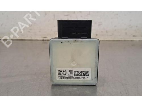 Used Electronic module Electronic module VW POLO VI (AW1, BZ1, AE1) 1.6 TDI (95 hp) 35935366 35935366
