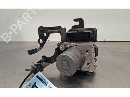 Used ABS pump ABS pump RENAULT CAPTUR II (HF_) Blue dCi 115 (HFAD) (116 hp) 33316349 33316349