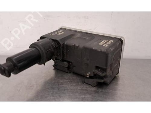 Moteur de trappe à carburant CITROËN C5 AIRCROSS (A_) 1.5 BlueHDi 130 (ACYHZJ, ACYHZR) (131 hp) 30605322