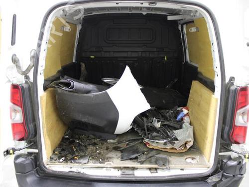 Trzecie światło stopu CITROËN BERLINGO Box Body/MPV (K9) 1.6 BlueHDi 100 | BP30501192L11 